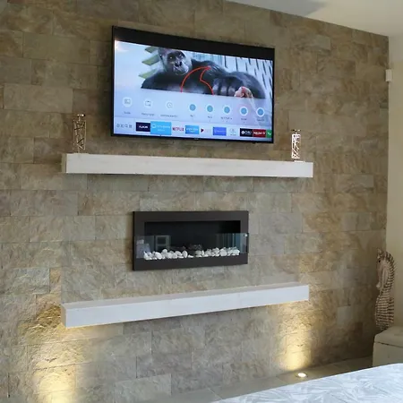 Villa Martina Luxury Rooms-3